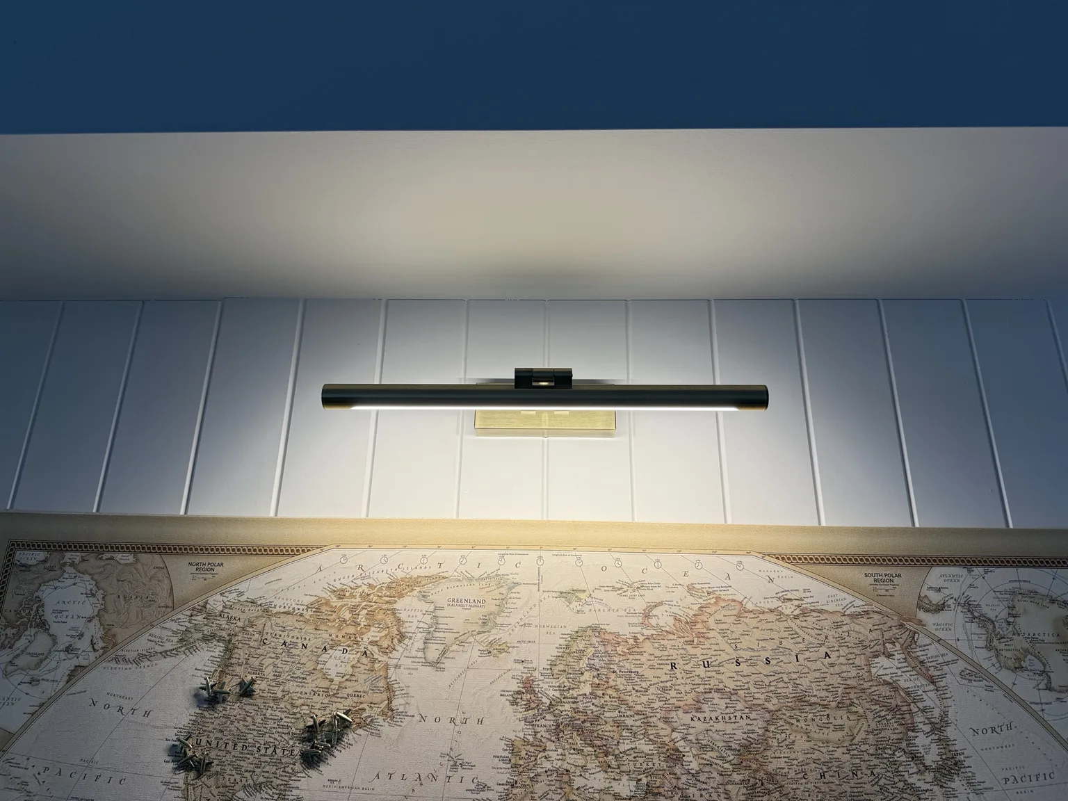 Residential feature wall lighting